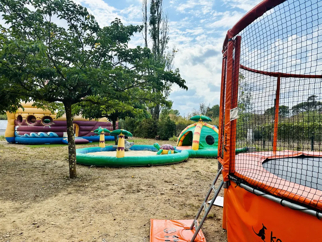 Camping Paradis Family les Rives de l'Hérault4 étoiles★★★★