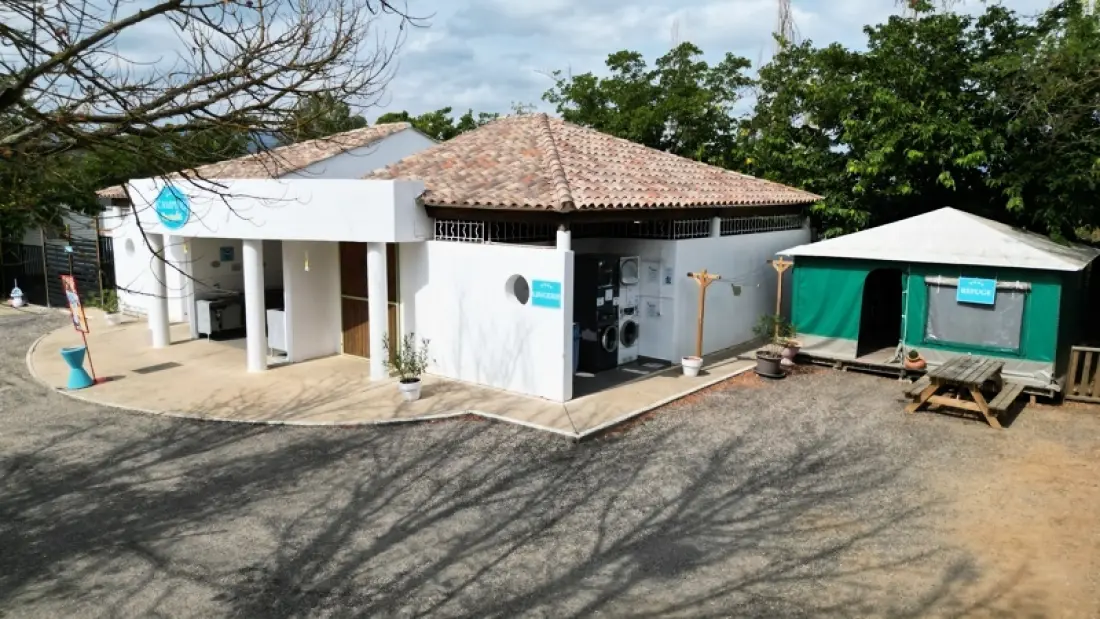 Camping Paradis Family les Rives de l'Hérault4 étoiles★★★★
