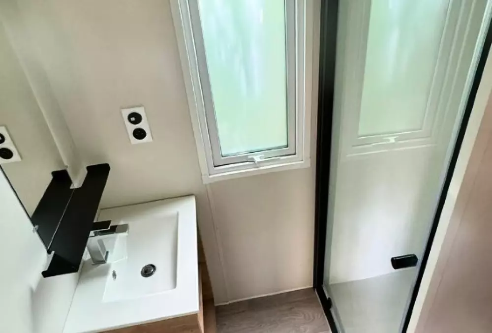 Camping Paradis Family les Rives de l'Hérault4 étoiles★★★★