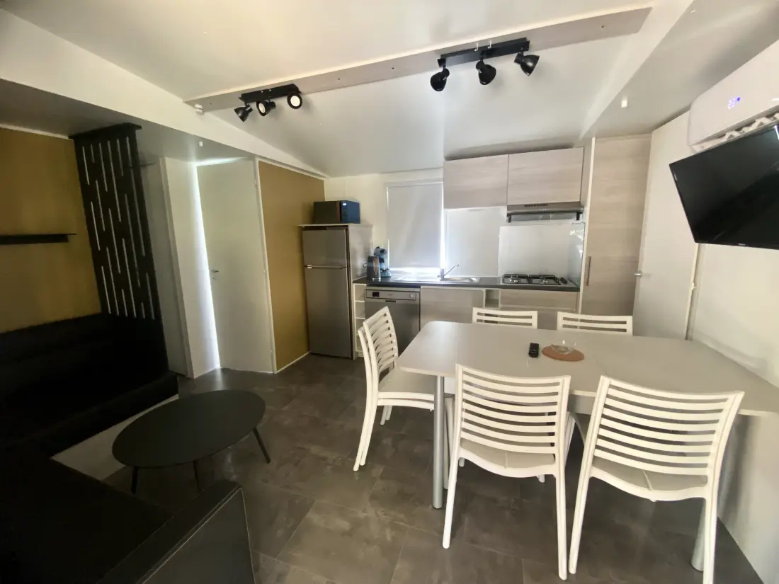Camping Paradis Family les Rives de l'Hérault4 étoiles★★★★