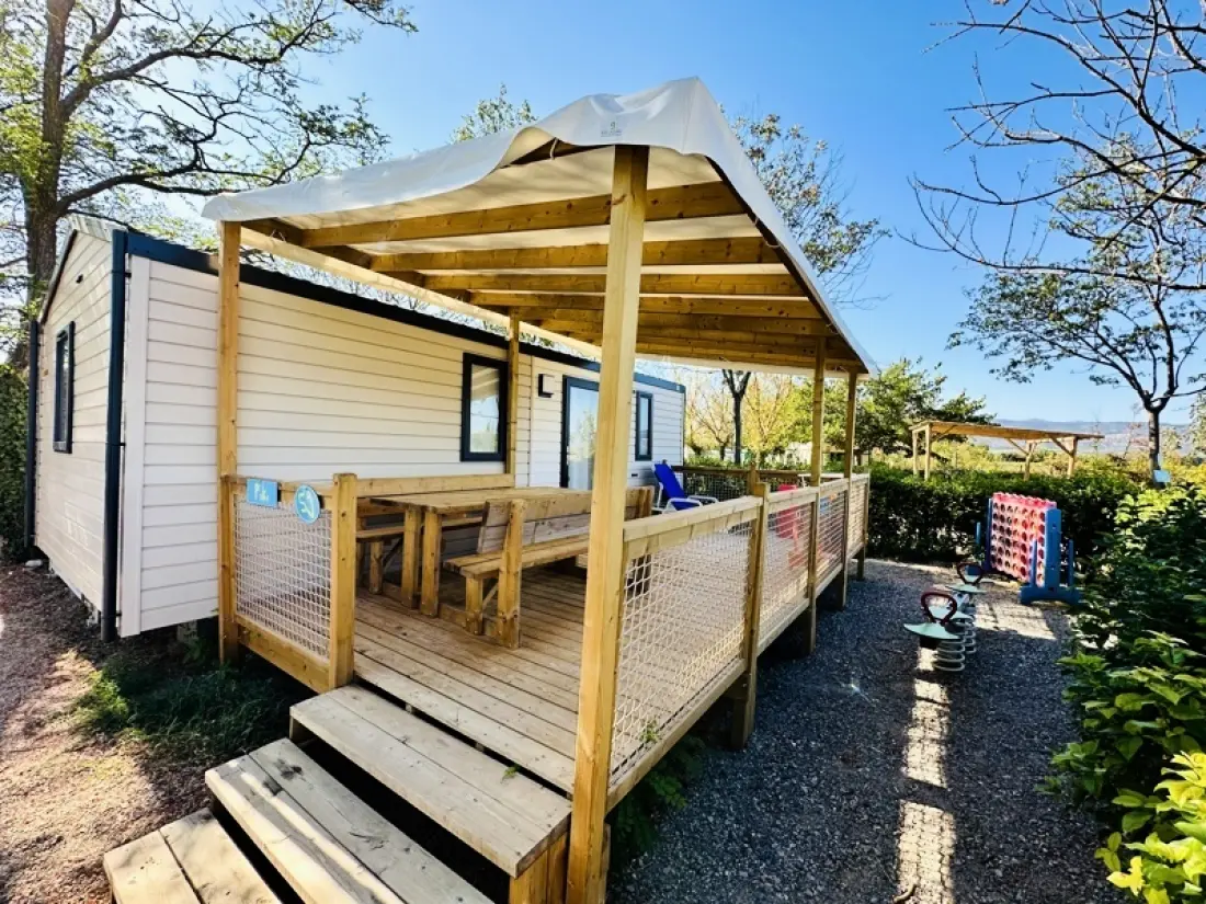 Camping Paradis Family les Rives de l'Hérault4 étoiles★★★★