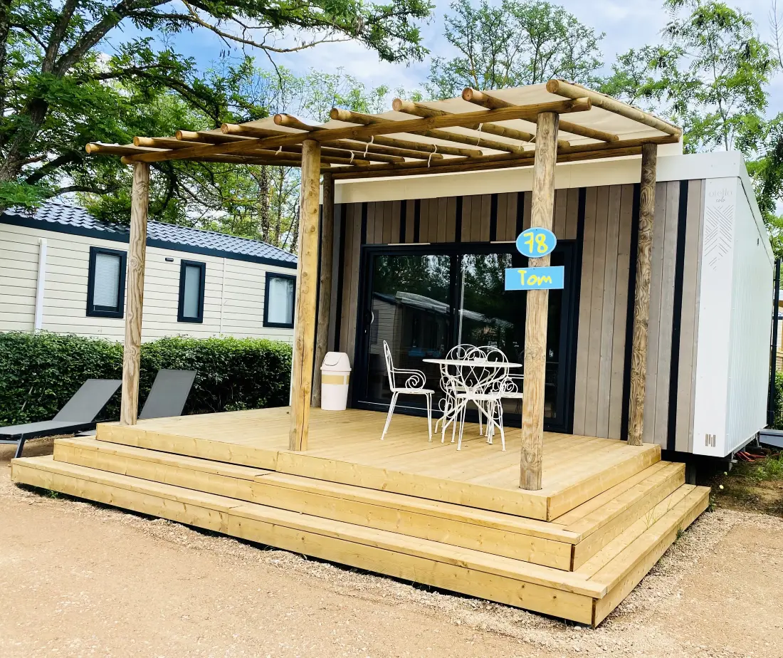 Camping Paradis Family les Rives de l'Hérault4 étoiles★★★★