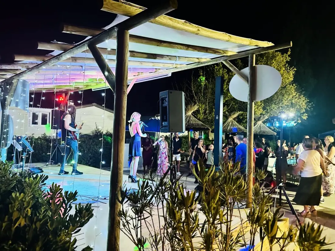 Camping Paradis les Rives de l'Hérault 4 étoiles★★★★