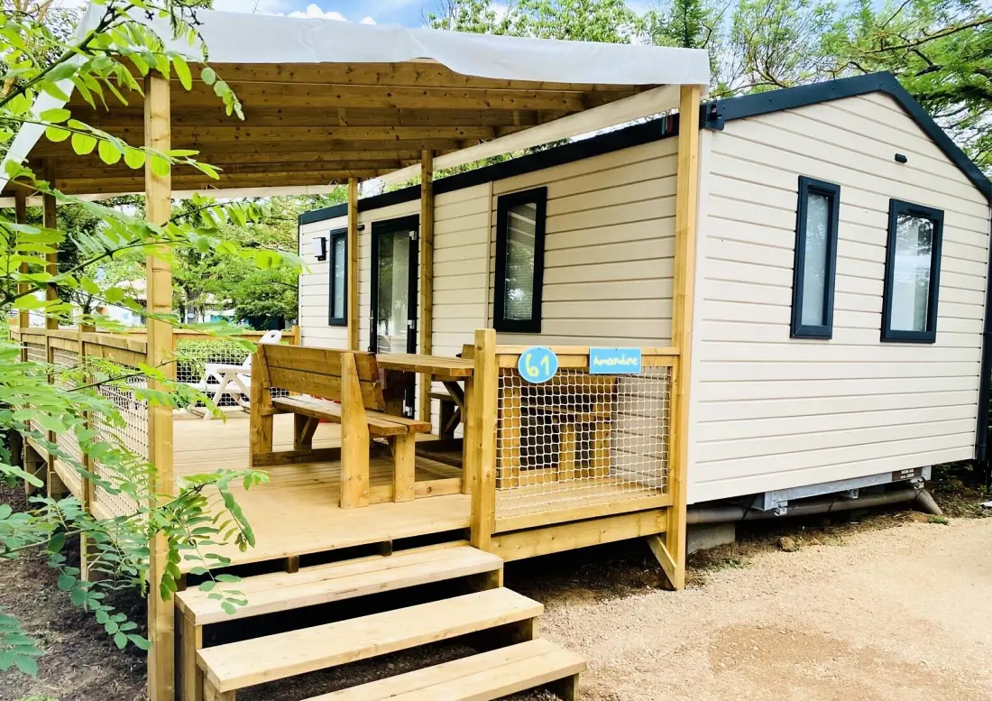 Camping Paradis les Rives de l'Hérault 4 étoiles★★★★