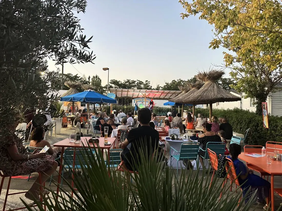 Camping Paradis les Rives de l'Hérault 4 étoiles★★★★