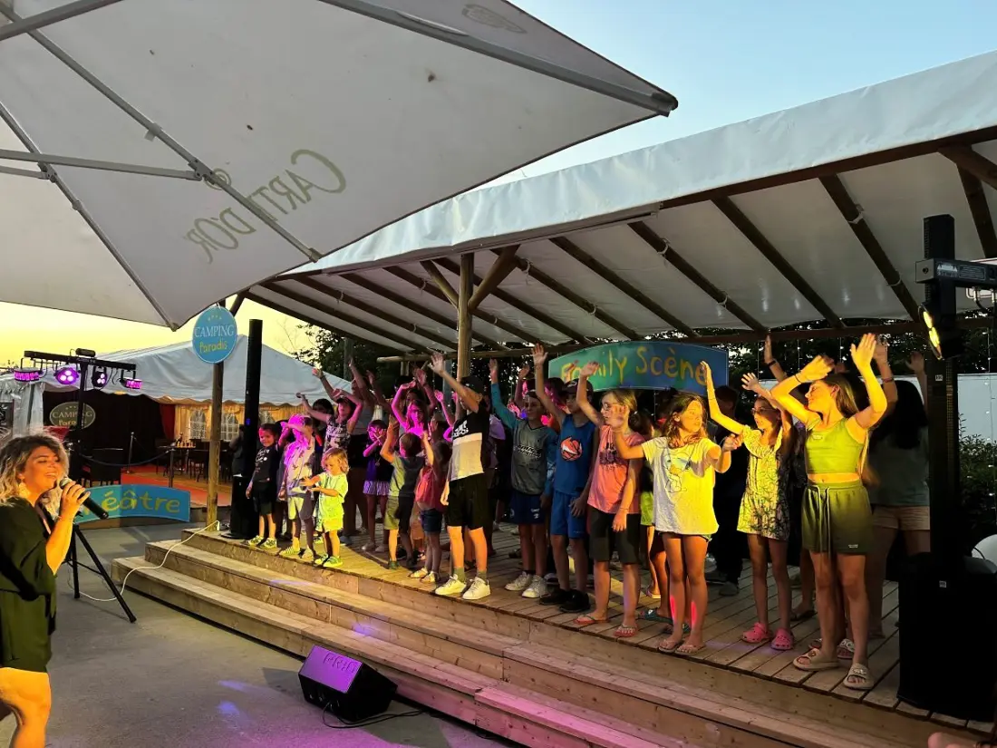 Camping Paradis les Rives de l'Hérault 4 étoiles★★★★