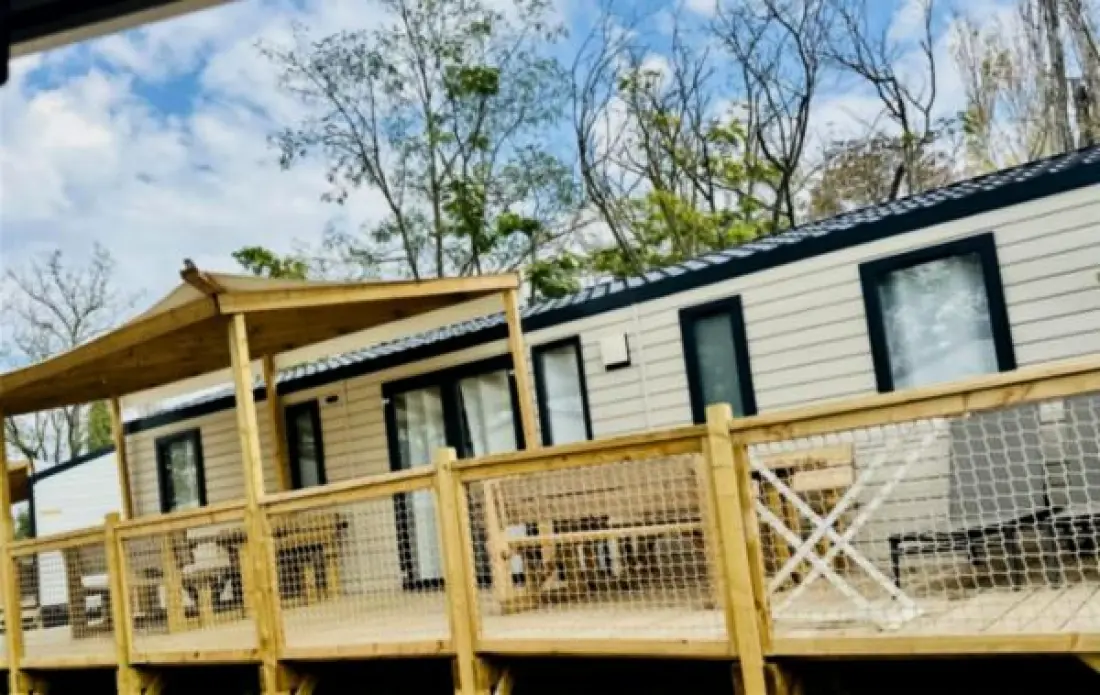 Camping Paradis les Rives de l'Hérault 4 étoiles★★★★