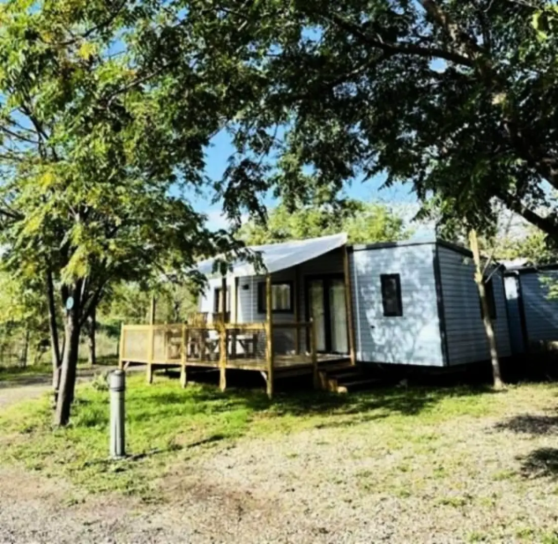 Camping Paradis les Rives de l'Hérault 4 étoiles★★★★