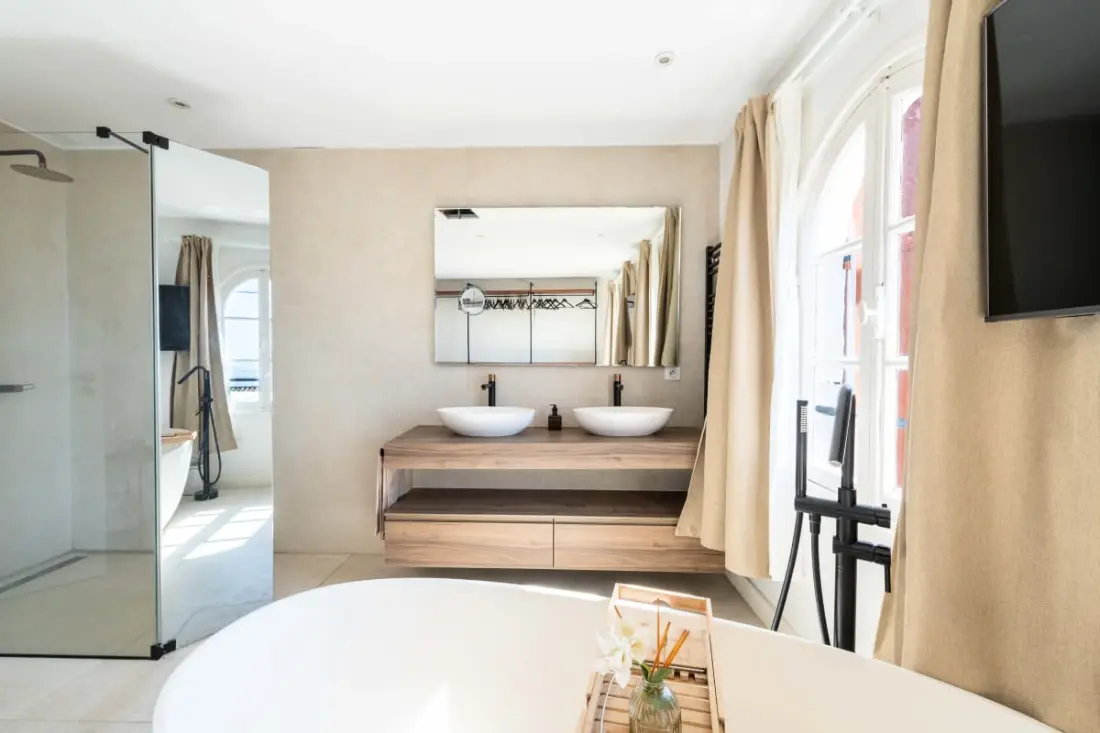 Résidence Villa 155m² – Vue Mer &amp; Piscine