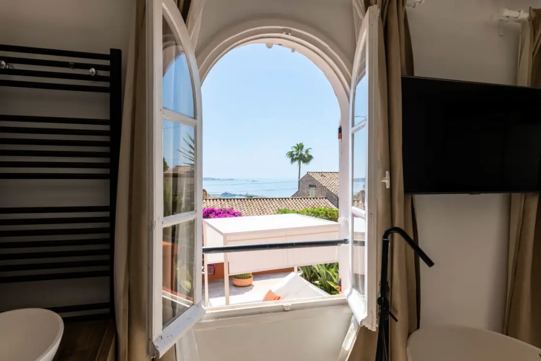 Résidence Villa 155m² – Vue Mer &amp; Piscine