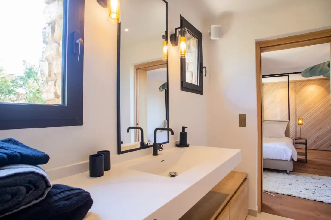 Villa De Haut Standing - 4 Chambres - Piscine