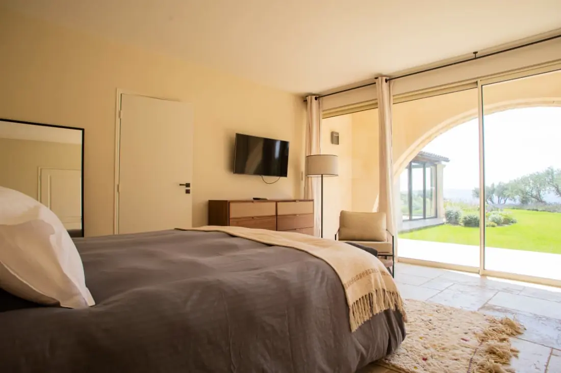 Villa De Haut Standing - 8 Chambres - Piscine