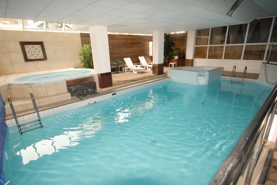 Le Chalet - Piscine