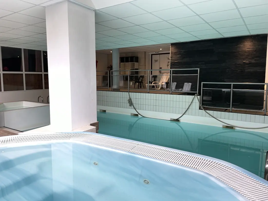 Le Chalet - Piscine
