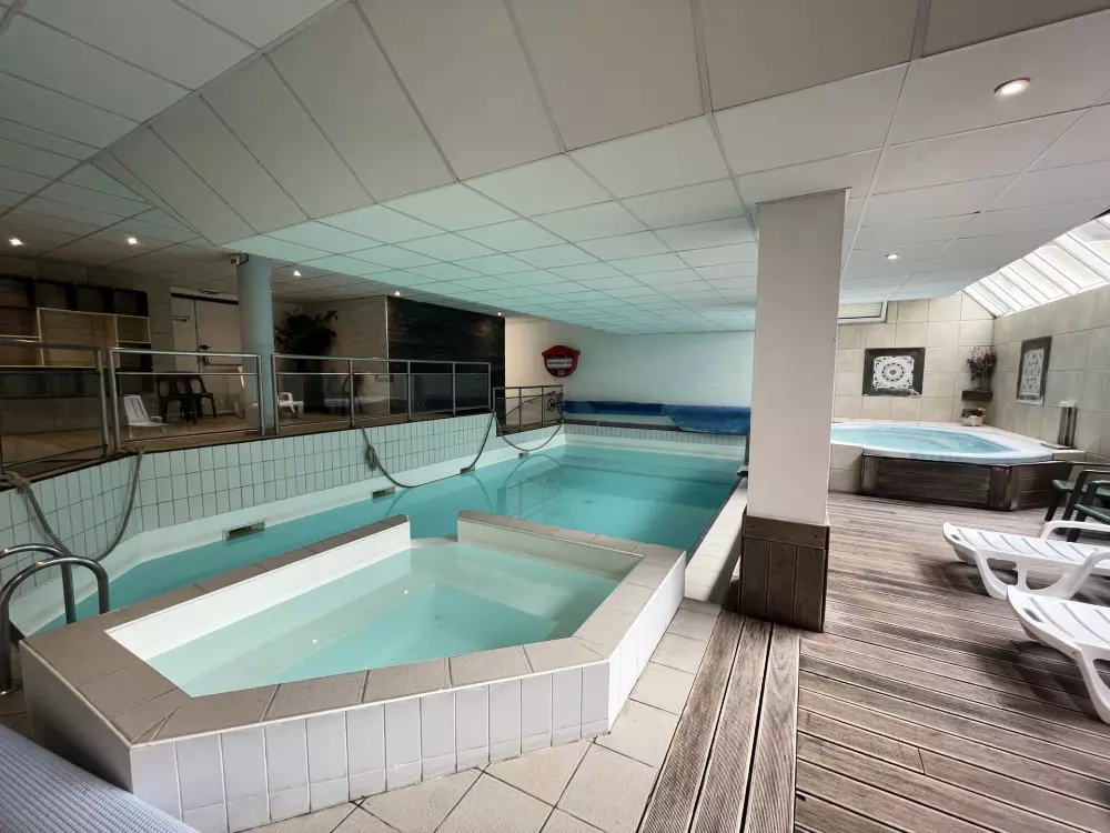 Le Chalet - Piscine