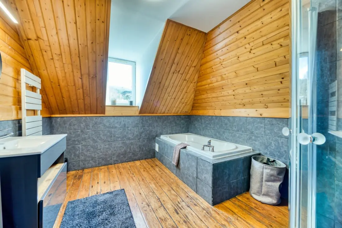 Julie : Beau F6 4 étoiles★★★★rénové 4 étoiles★★★★terrasse 4 étoiles★★★★parking 4 étoiles★★★★rouen
