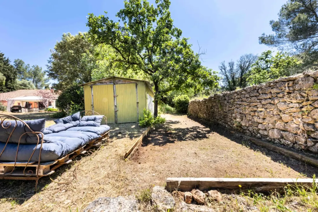 06bv : Cottage Au Calme Avec Piscine