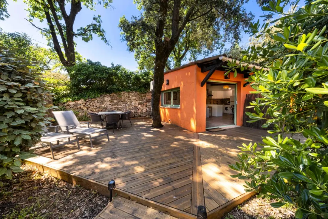 06bv2 : Joli Cottage Au Calme Avec Piscine