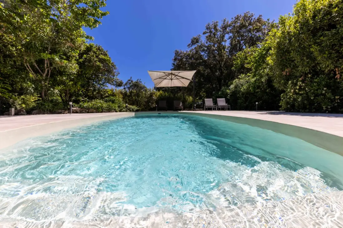 06bv2 : Joli Cottage Au Calme Avec Piscine