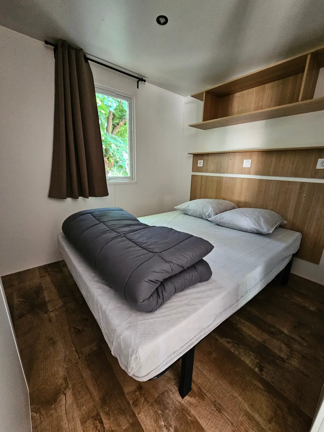 Flower Camping Les Micocouliers 3 étoiles★★★