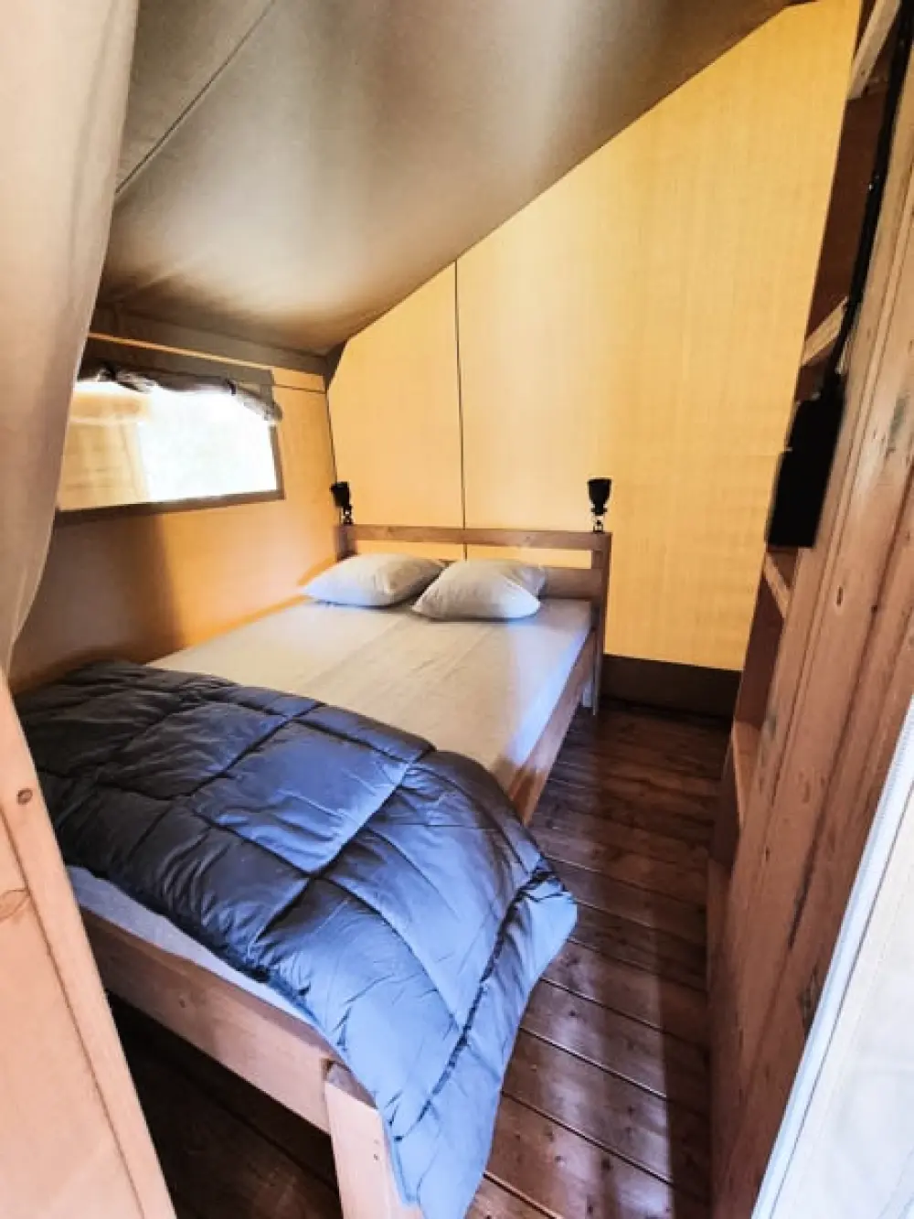Flower Camping Les Micocouliers 3 étoiles★★★