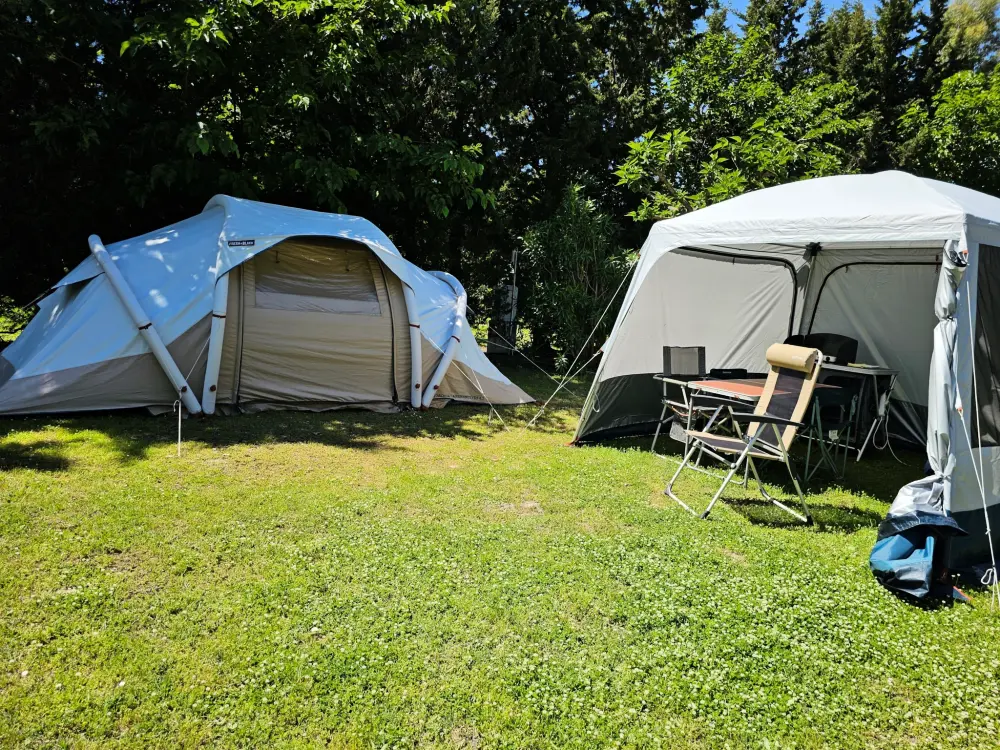 Flower Camping Les Micocouliers 3 étoiles★★★