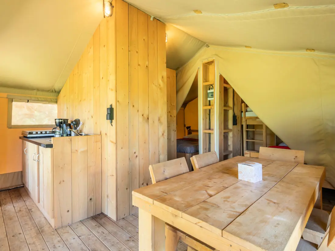 Flower Camping Les Micocouliers 3 étoiles★★★