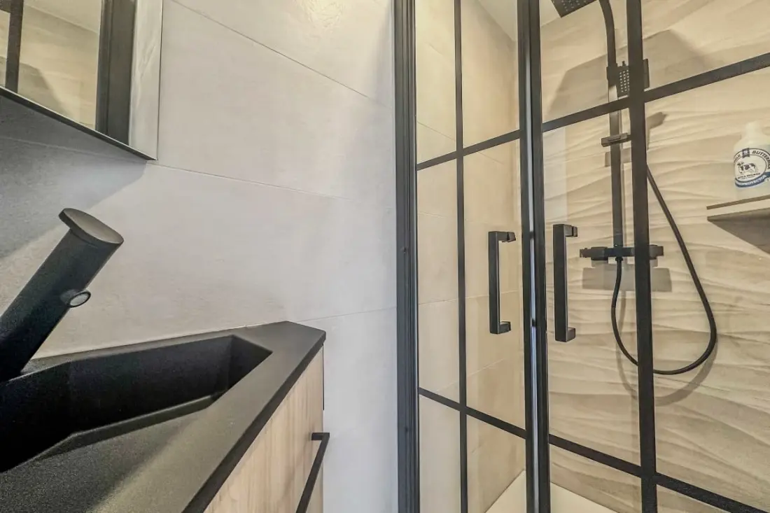 | Le Victoria 10 💟