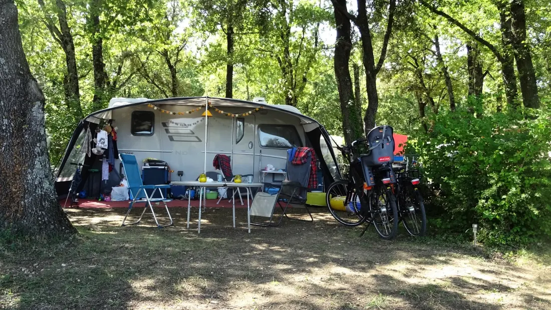 Flower Camping LES TRUFFIERES 3 étoiles★★★