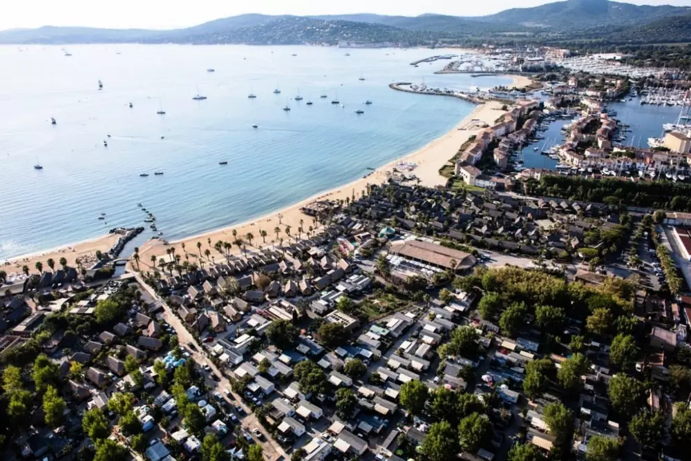 Camping Les Prairies de La Mer5 étoiles★★★★★