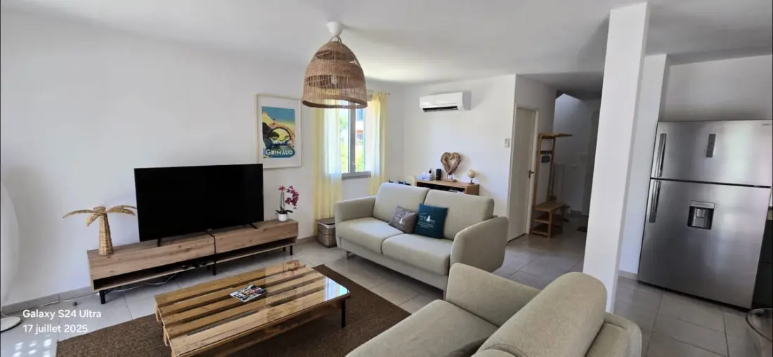 Maison Neuve Tout Confort à Grimaud