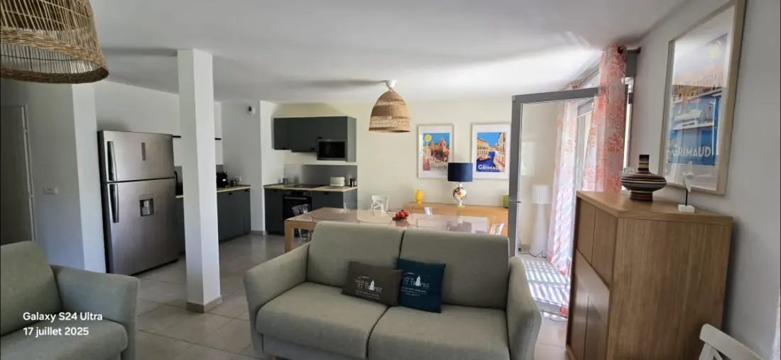 Maison Neuve Tout Confort à Grimaud