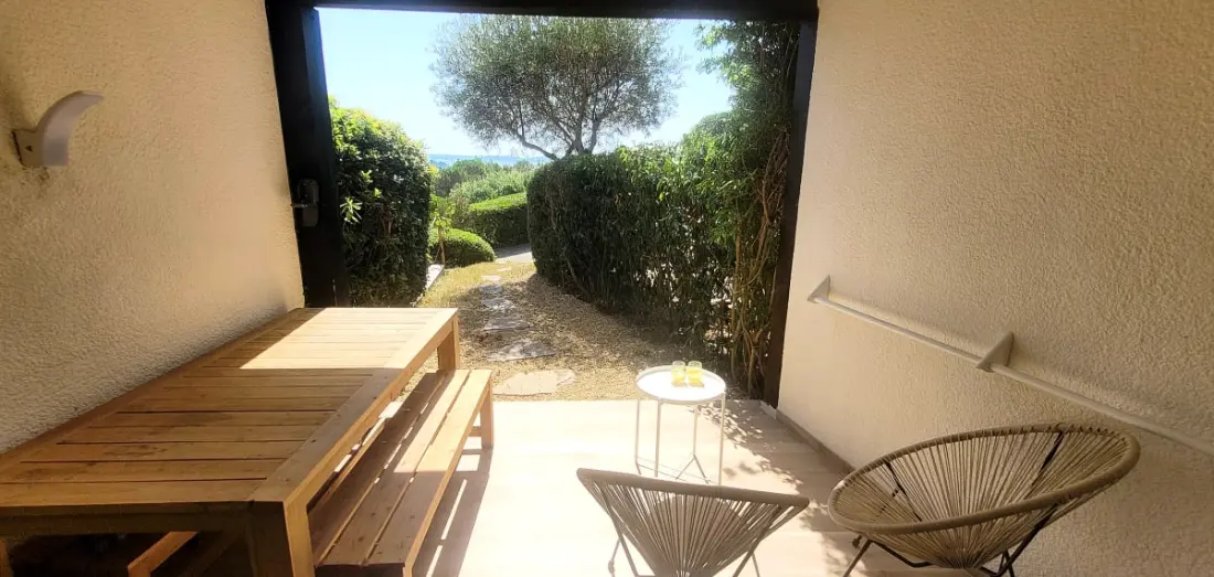 Apt Lumineux Avec Jardin Et Vue Sur Mer