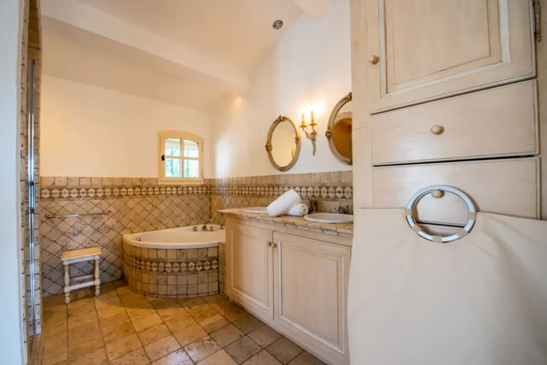 Maison 135 M2 • Vue Château • Grimaud Village