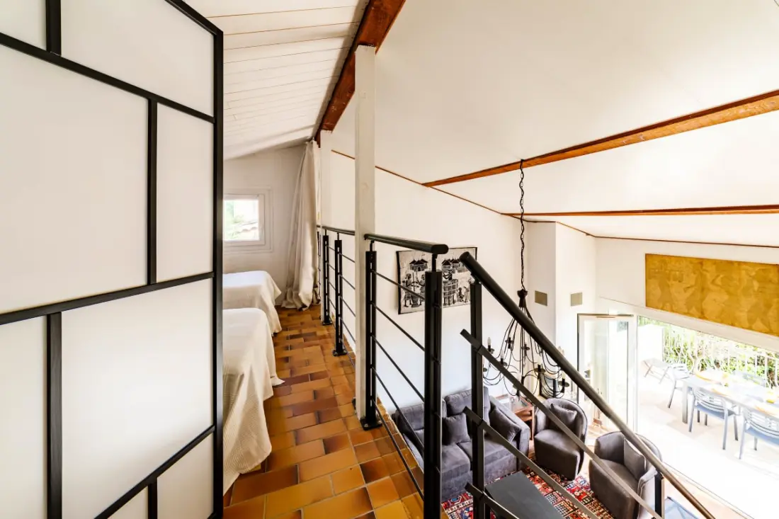 Maison Mitoyenne Spacieuse Avec Jardin Et Terrasse