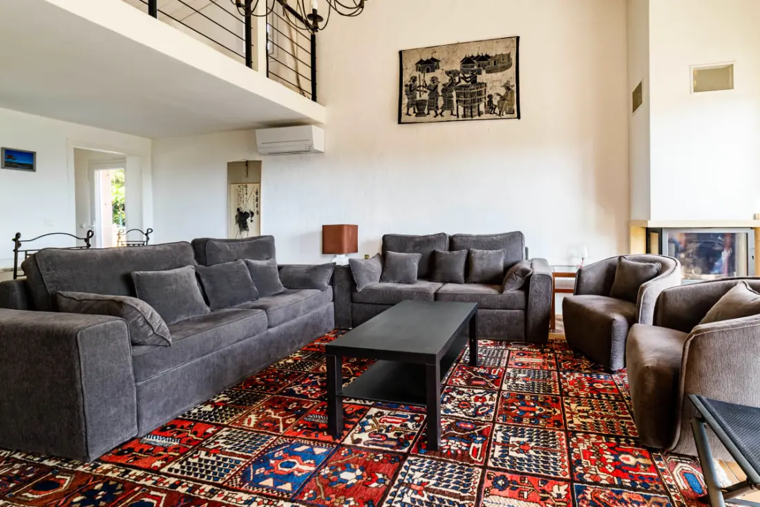 Maison Mitoyenne Spacieuse Avec Jardin Et Terrasse