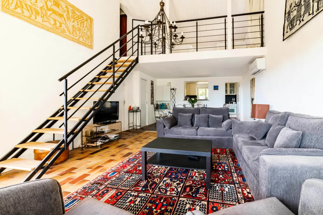 Maison Mitoyenne Spacieuse Avec Jardin Et Terrasse