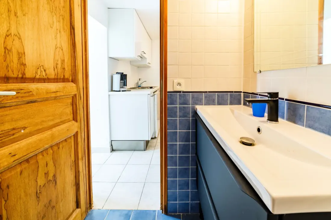 Maison Mitoyenne Spacieuse Avec Jardin Et Terrasse