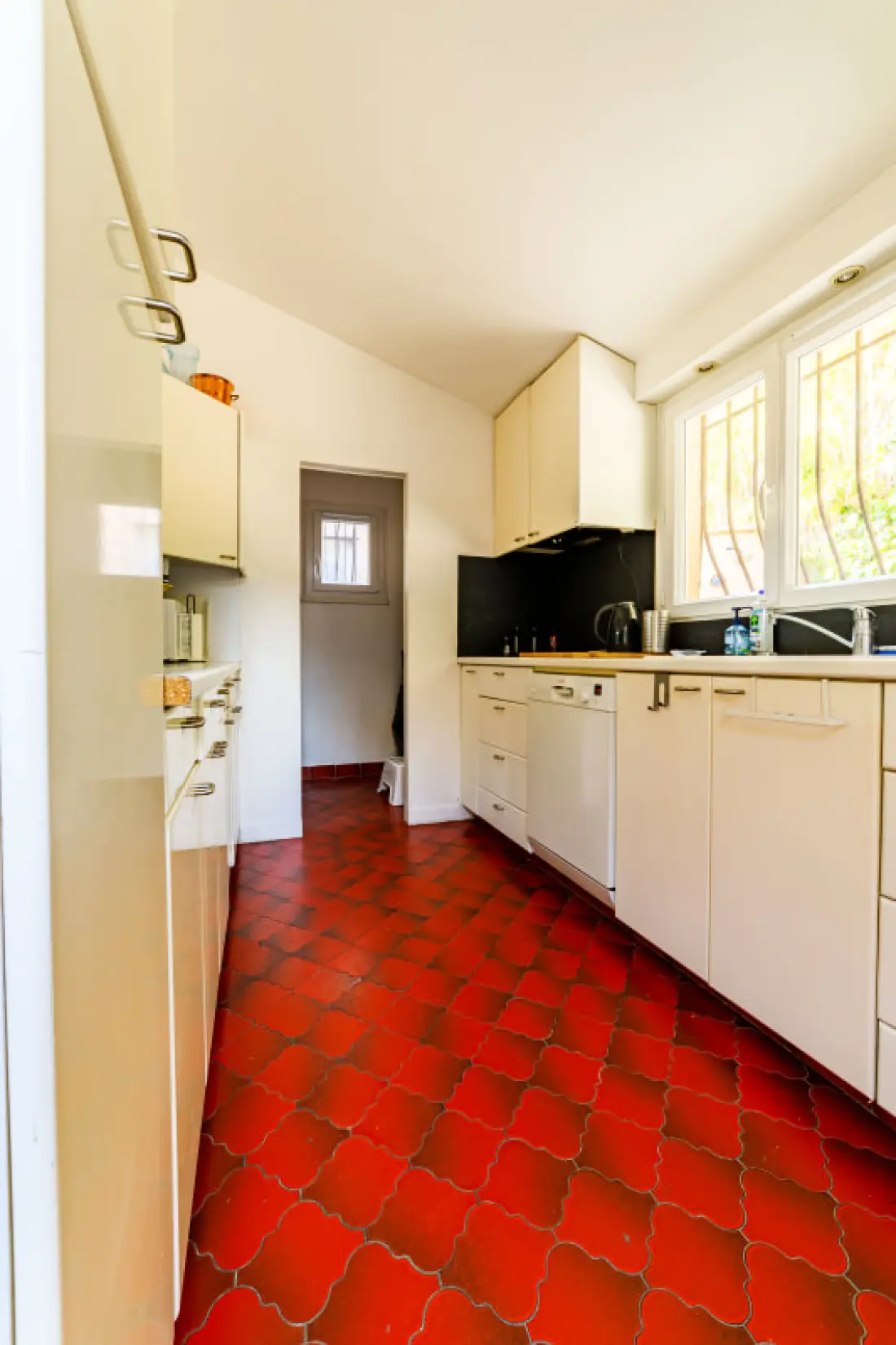Maison Mitoyenne Spacieuse Avec Jardin Et Terrasse