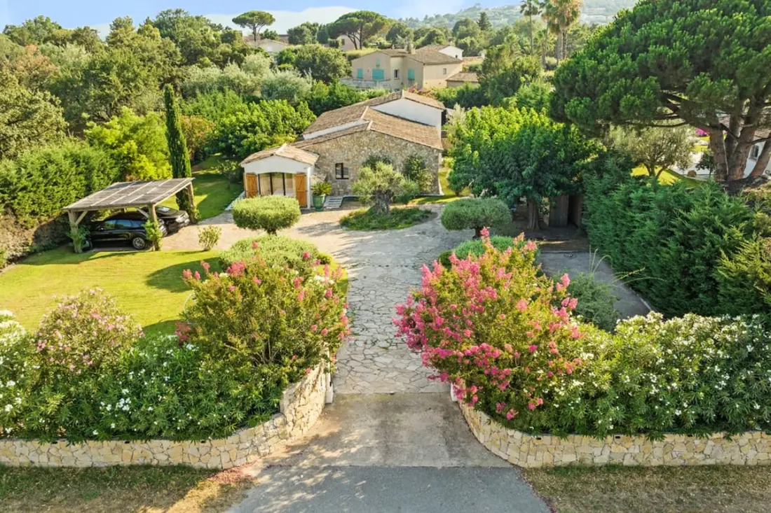 Villa - 250 M² - 5 Ch. - Piscine - Golfe St Tropez