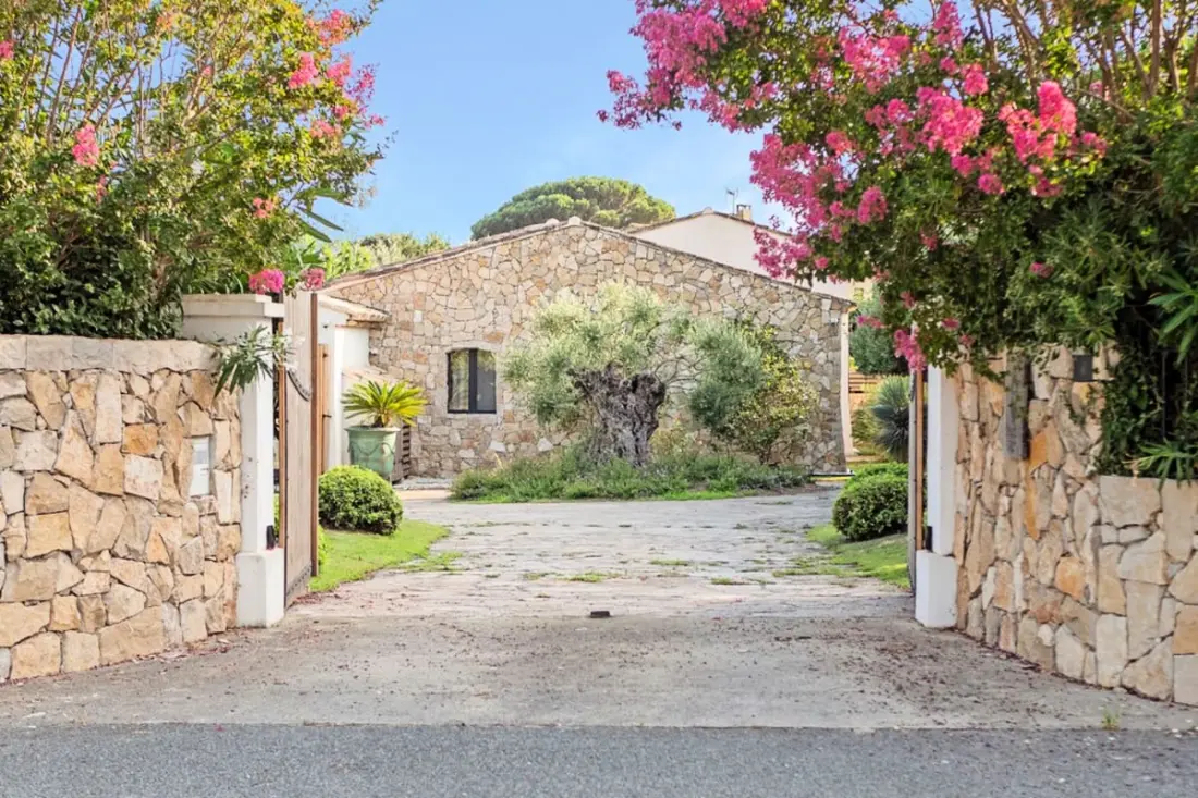Villa - 250 M² - 5 Ch. - Piscine - Golfe St Tropez