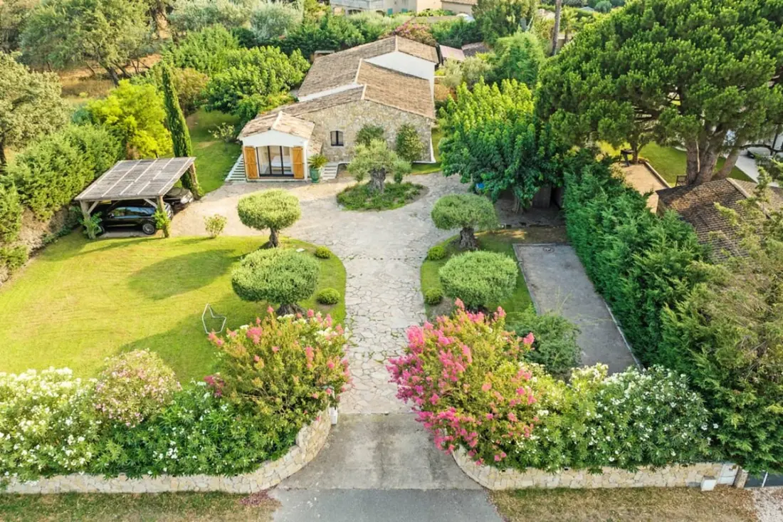 Villa - 250 M² - 5 Ch. - Piscine - Golfe St Tropez