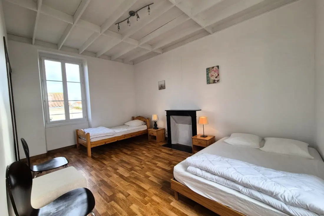 Gîte Au Calme Avec Terrasse Ombragée