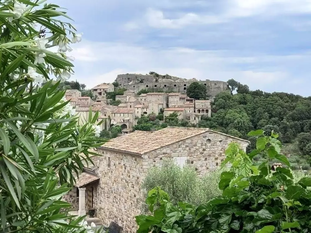 Domaine des Garrigues 3 étoiles★★★