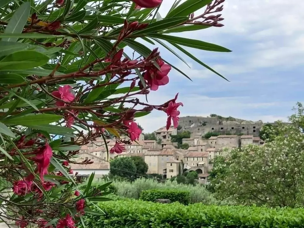 Domaine des Garrigues 3 étoiles★★★