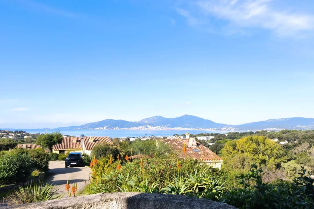 Casa Au Calme à porticcio Avec Piscine