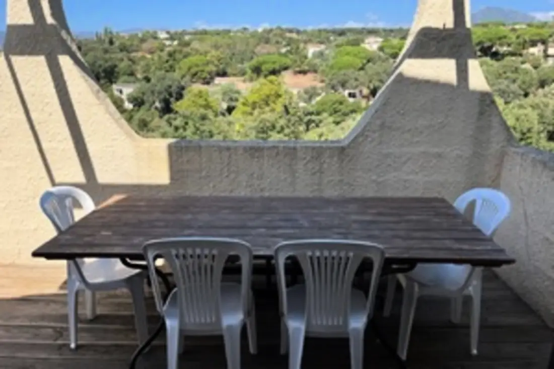 Maison Lumineuse Pour 6 Personnes à Porticcio
