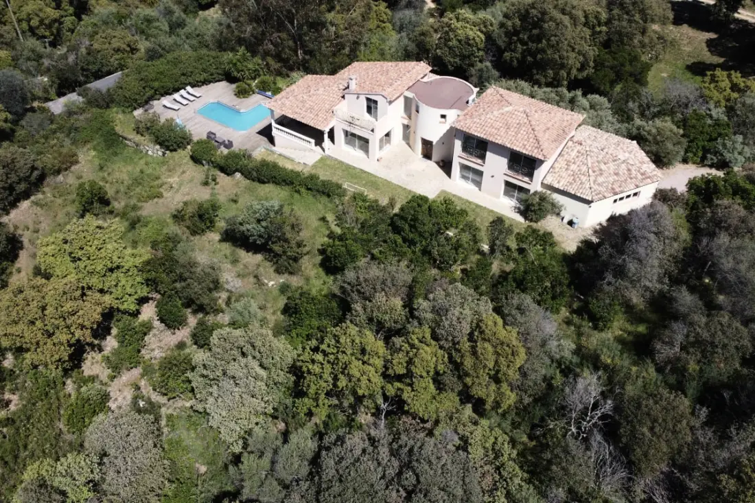 Sublime Villa Avec Piscine à Porticcio