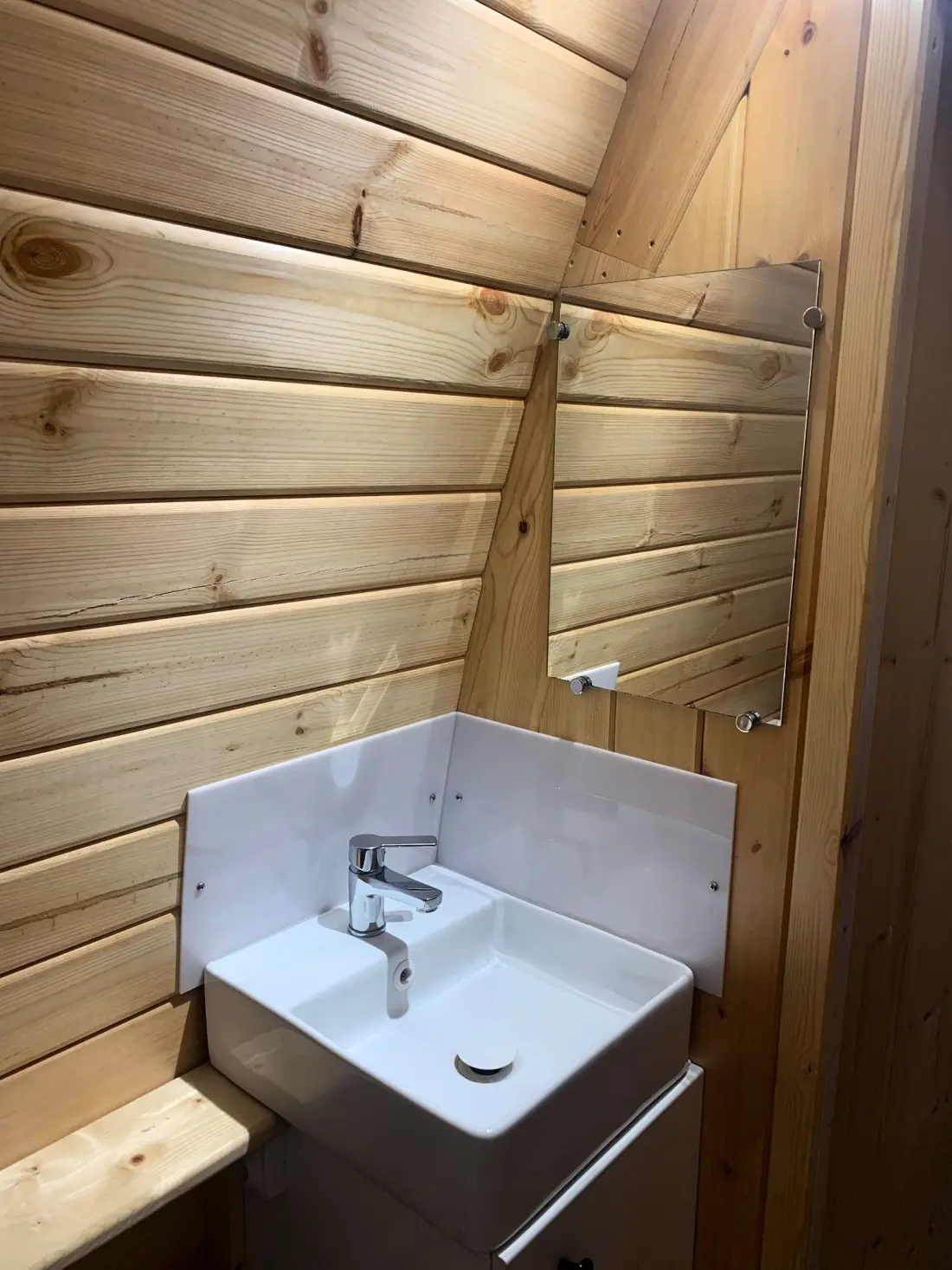 Camping L'Étang du Pays Blanc 4 étoiles★★★★