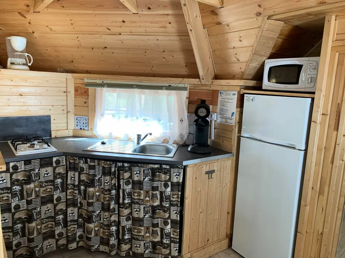 Camping L'Étang du Pays Blanc 4 étoiles★★★★